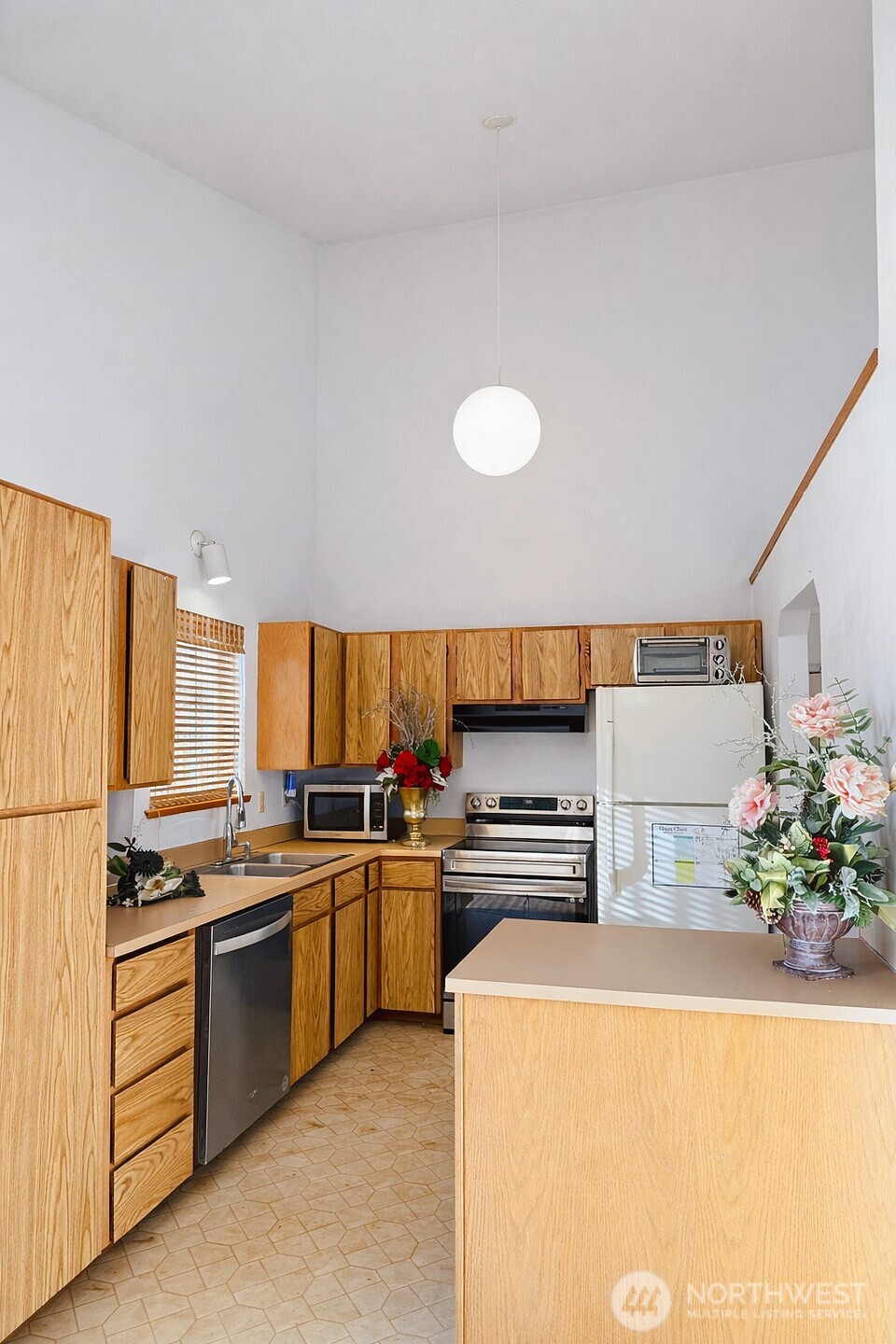 14329 79TH PL NE , Kirkland, WA 98034