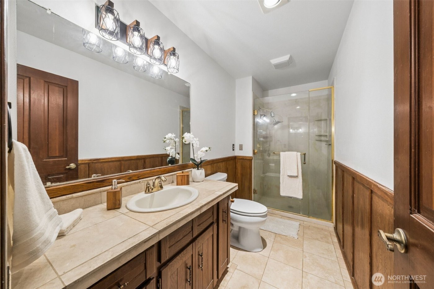 18110 SE 372nd Street , Auburn, WA 98902