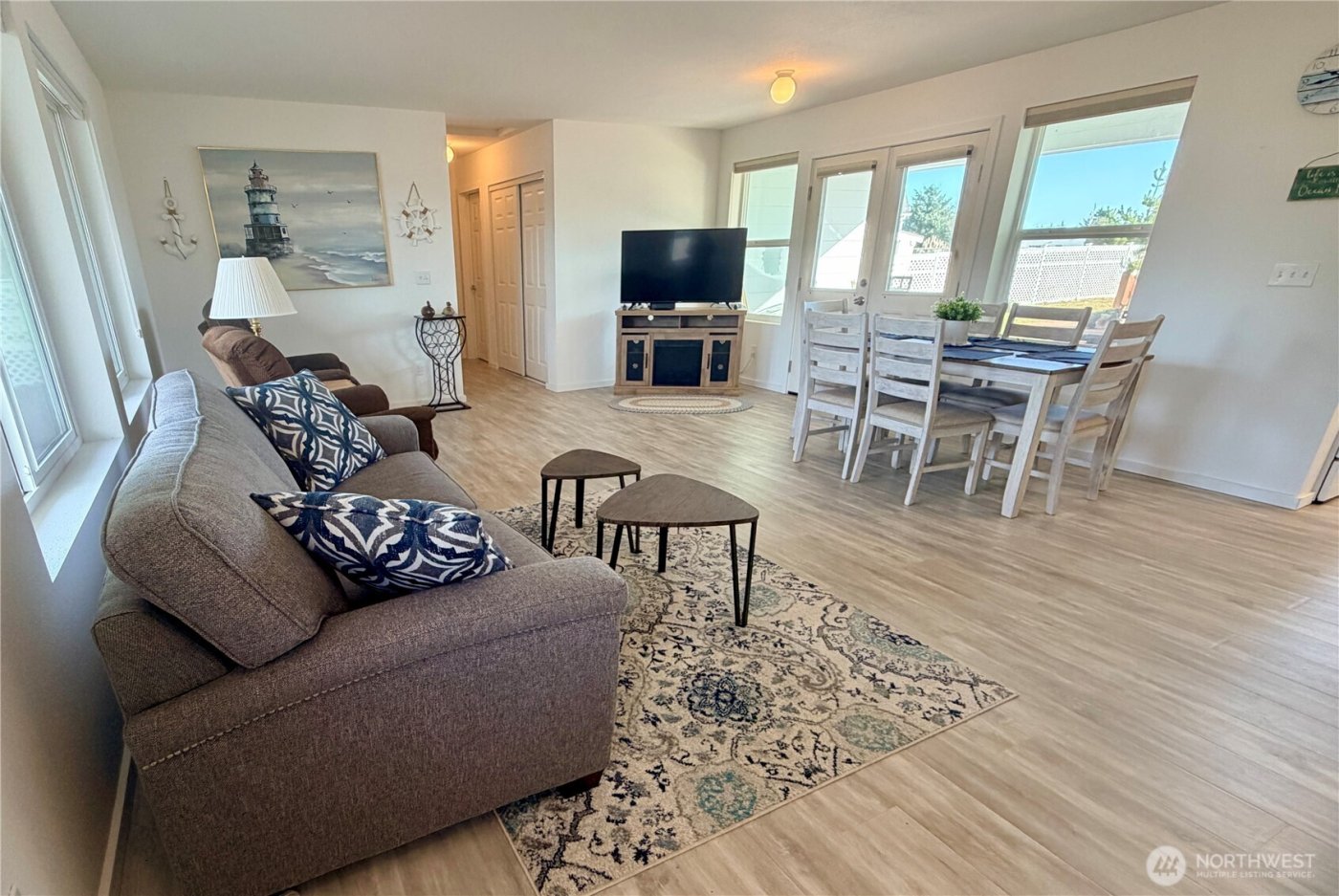 399 N Razor Clam Drive SW, Ocean Shores, WA 98569