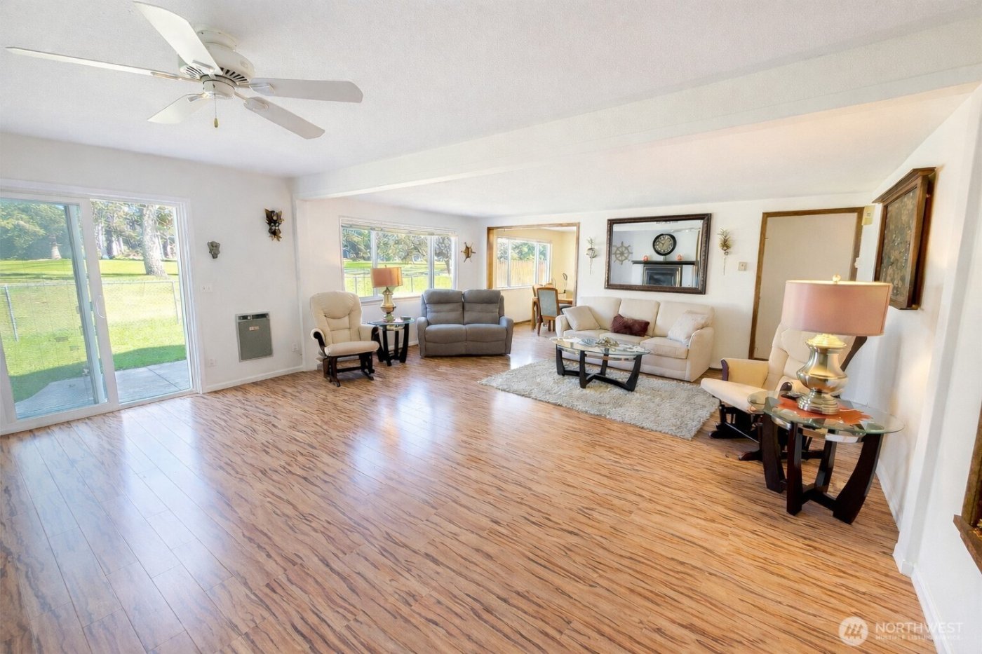 198 Octopus Avenue NE, Ocean Shores, WA 98569