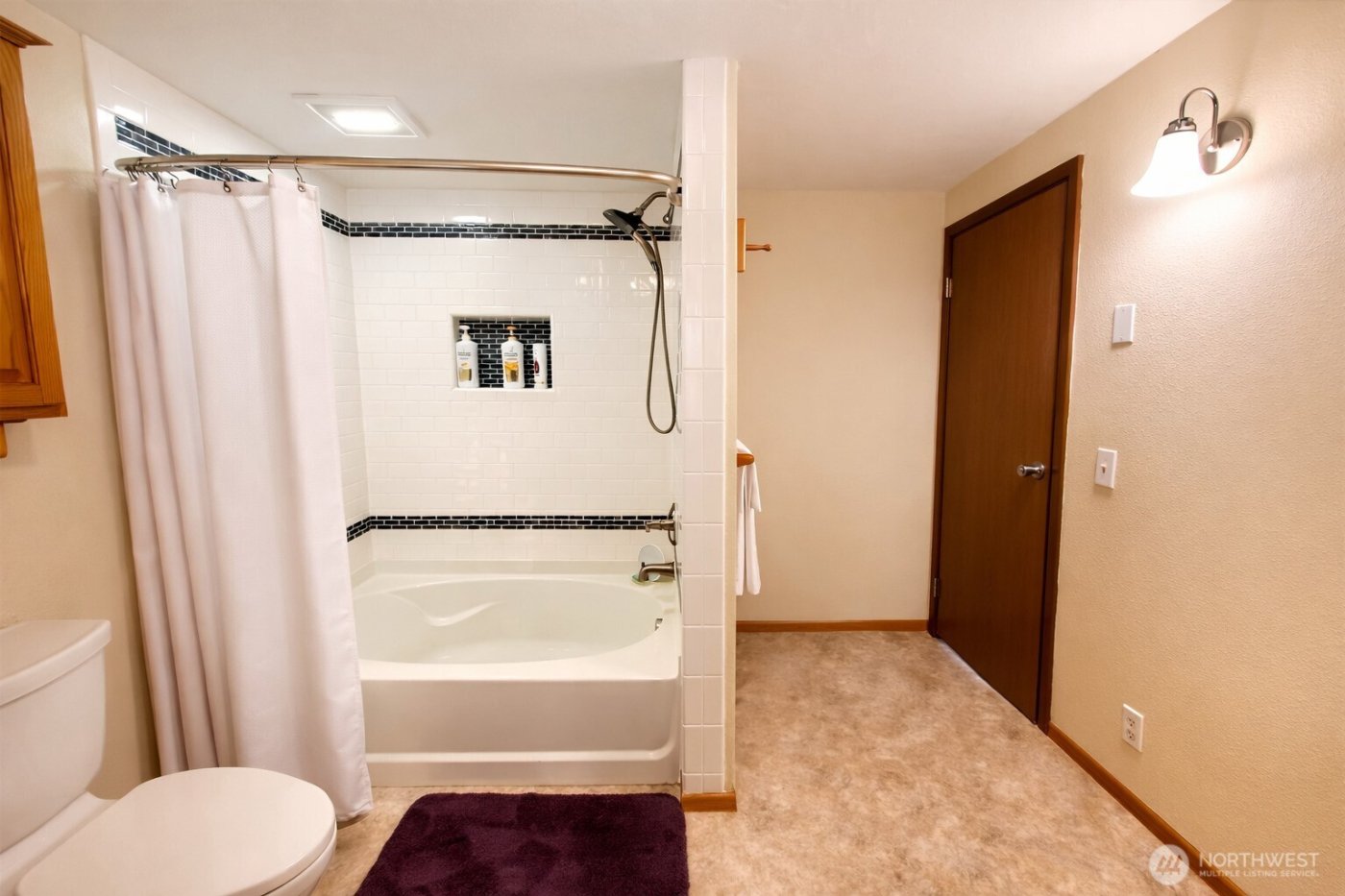 198 Octopus Avenue NE, Ocean Shores, WA 98569