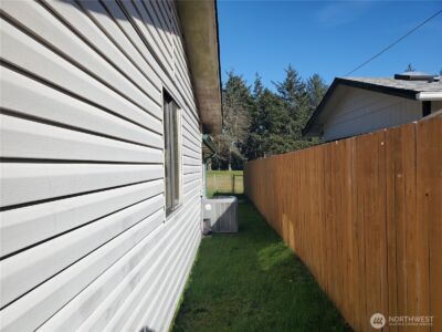 198 Octopus Avenue NE, Ocean Shores, WA 98569 - Photo 6