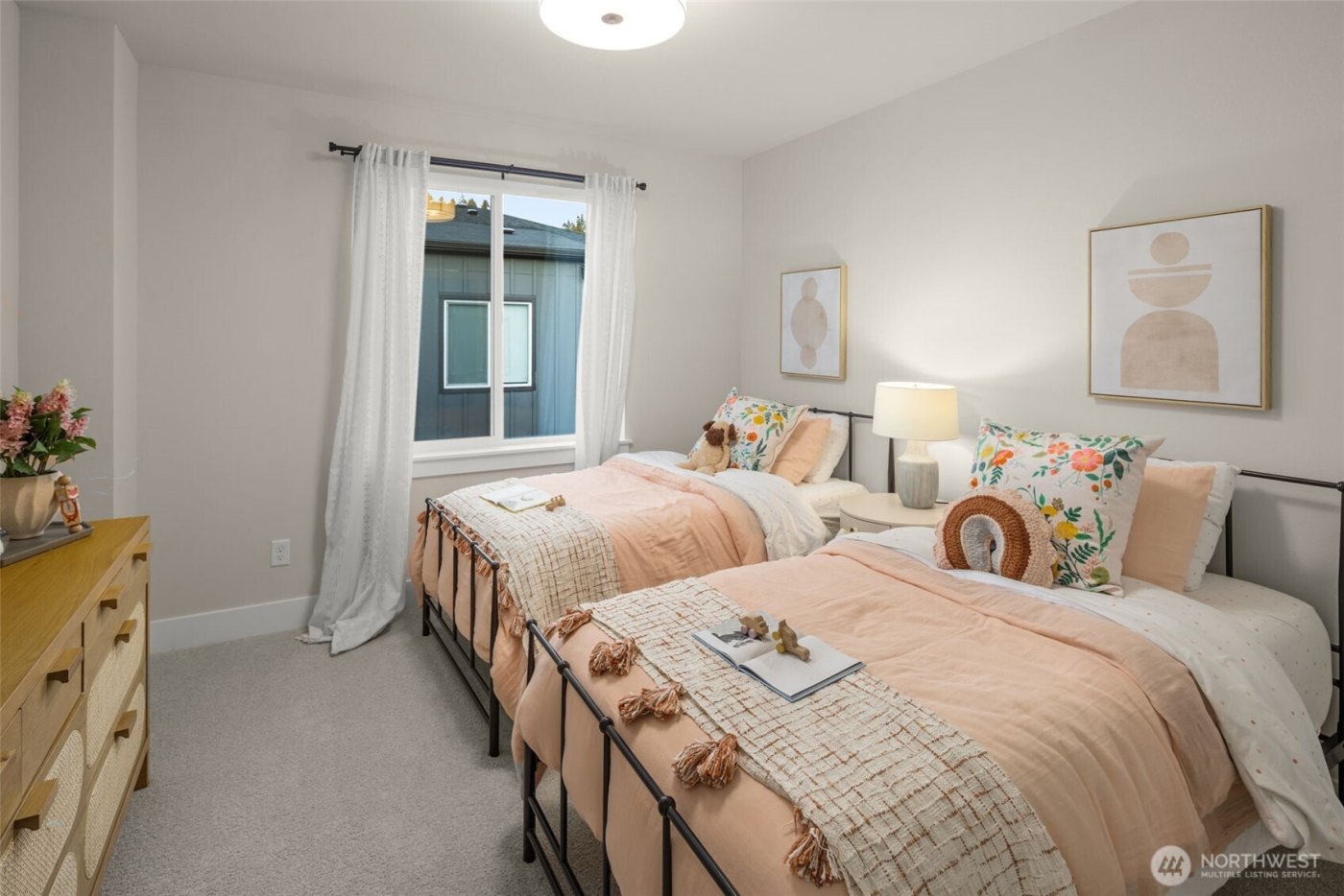 14306 149th Place NE #2, Woodinville, WA 98072