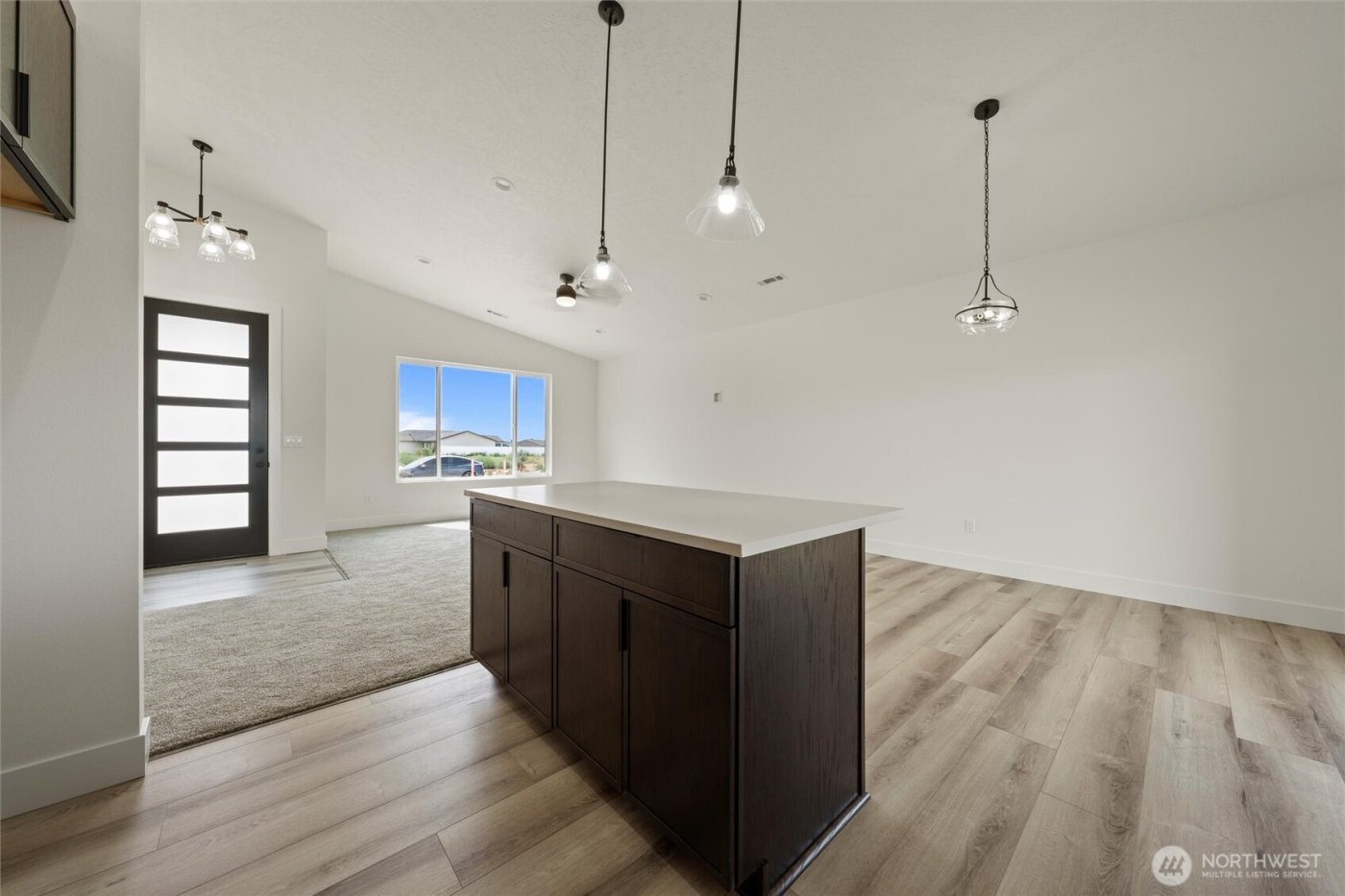1239 E Mt Hood Street , Othello, WA 99344