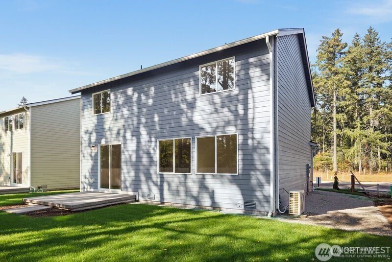 1418 60th Avenue NE, Tacoma, WA 98422