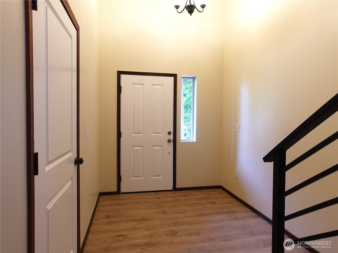 5451 SW 32nd Avenue , Seattle, WA 98126