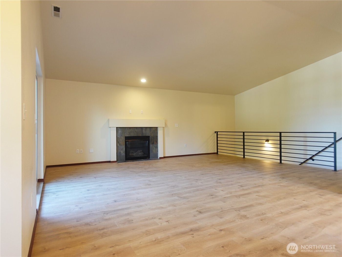 5451 SW 32nd Avenue , Seattle, WA 98126