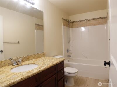 5451 32nd Avenue SW, Seattle, WA 98126 - Photo 5