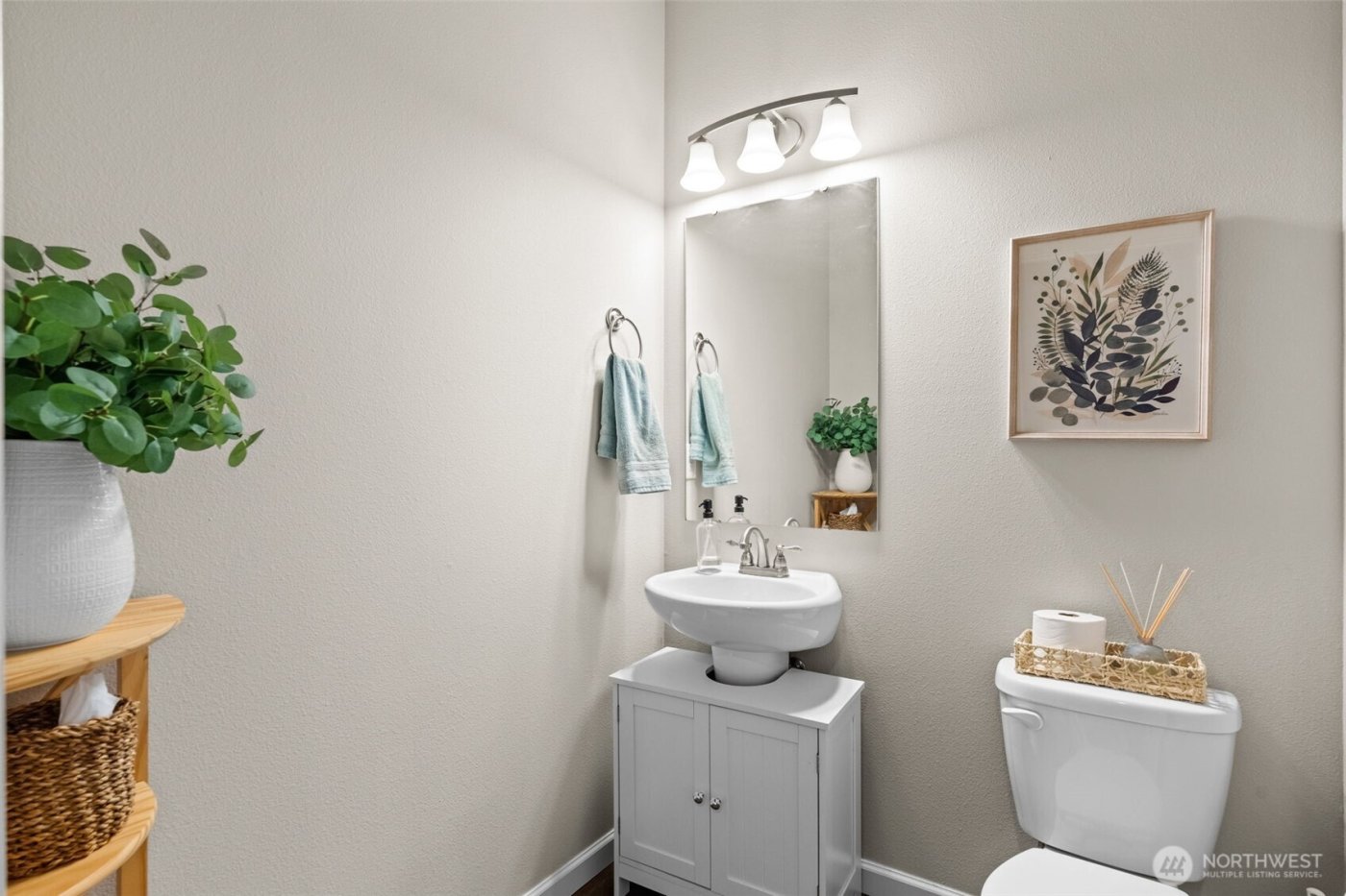 7114 Tahoe Drive SE, Tumwater, WA 98501-6124