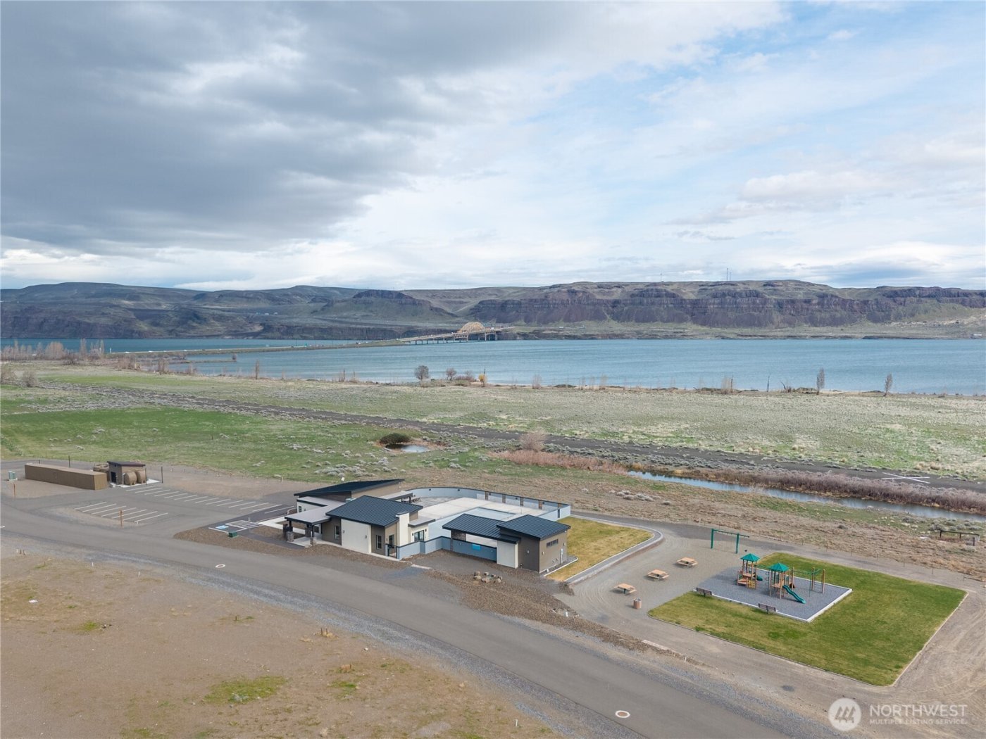 201 Bridgeview Drive , Vantage, WA 98950