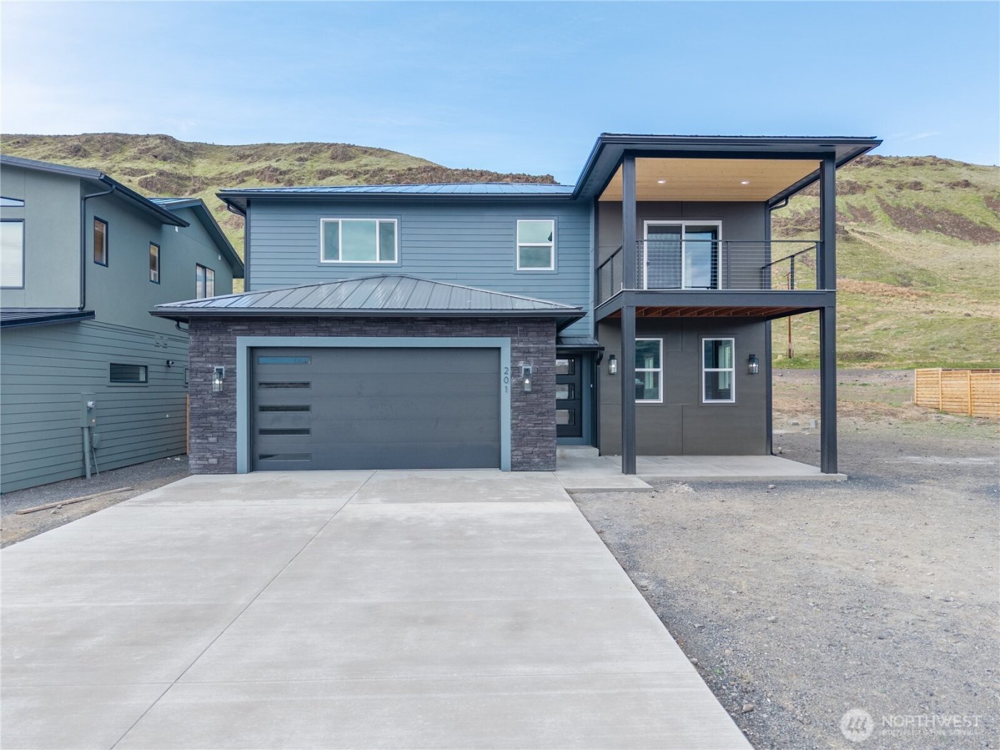201 Bridgeview Drive , Vantage, WA 98950