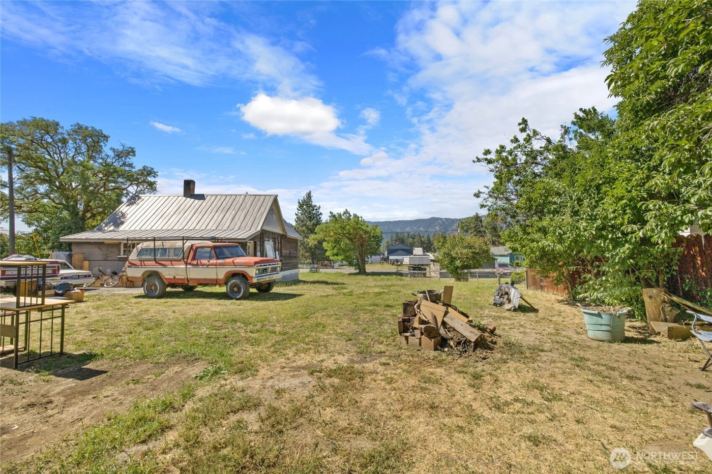 1105 E Third Street , Cle Elum, WA 98922