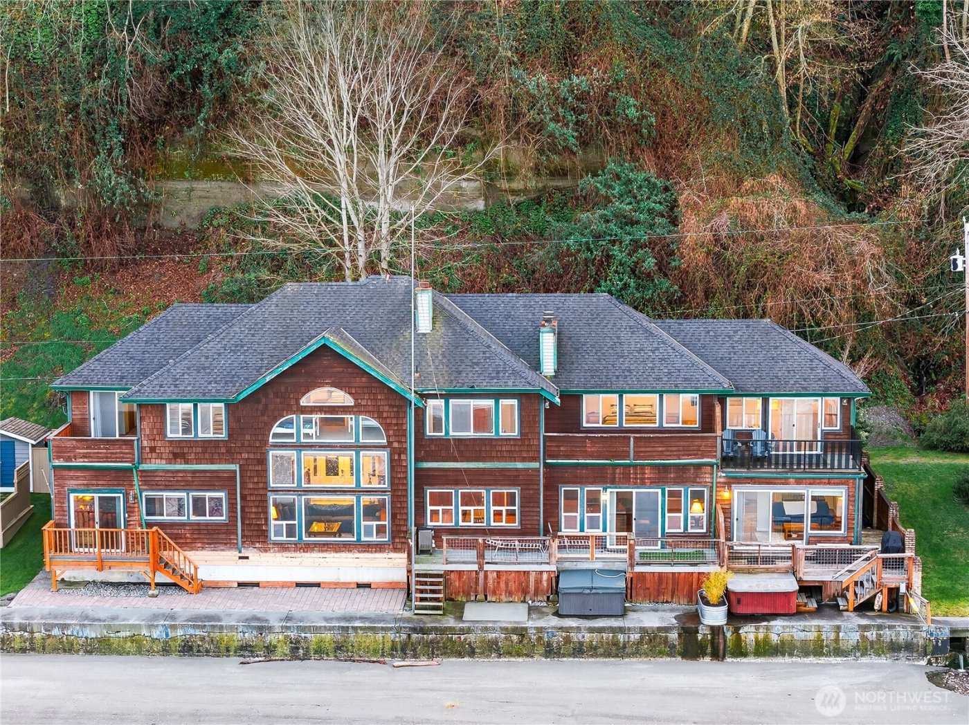 5972 Hastings Road , Clinton, WA 98236