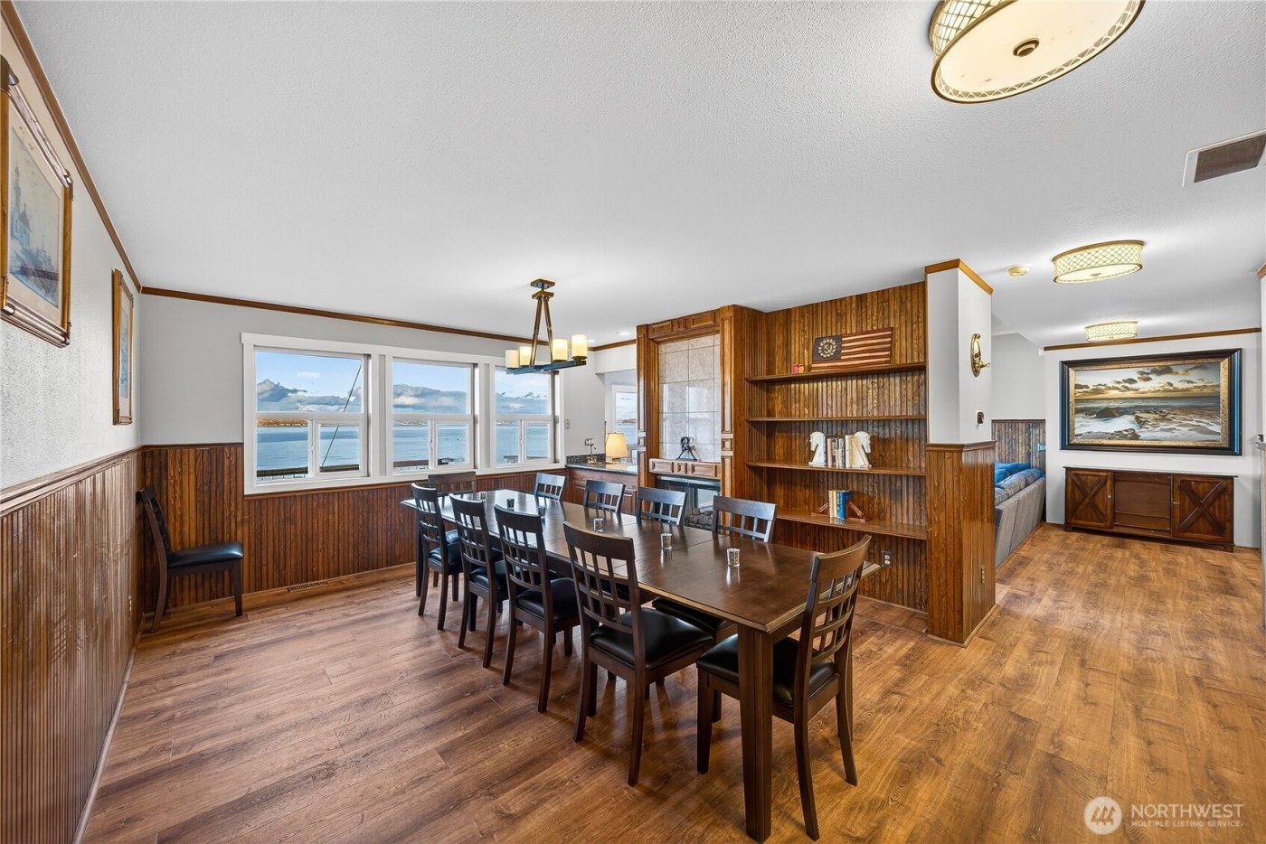 5972 Hastings Road , Clinton, WA 98236