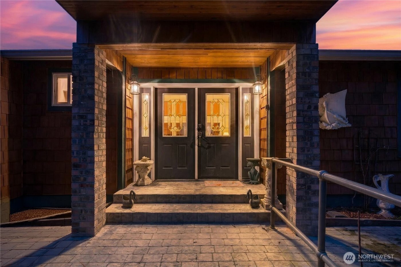 5972 Hastings Road , Clinton, WA 98236