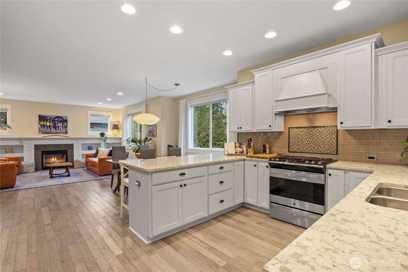 9150 Burlingame Court NE, Bainbridge Island, WA 98110