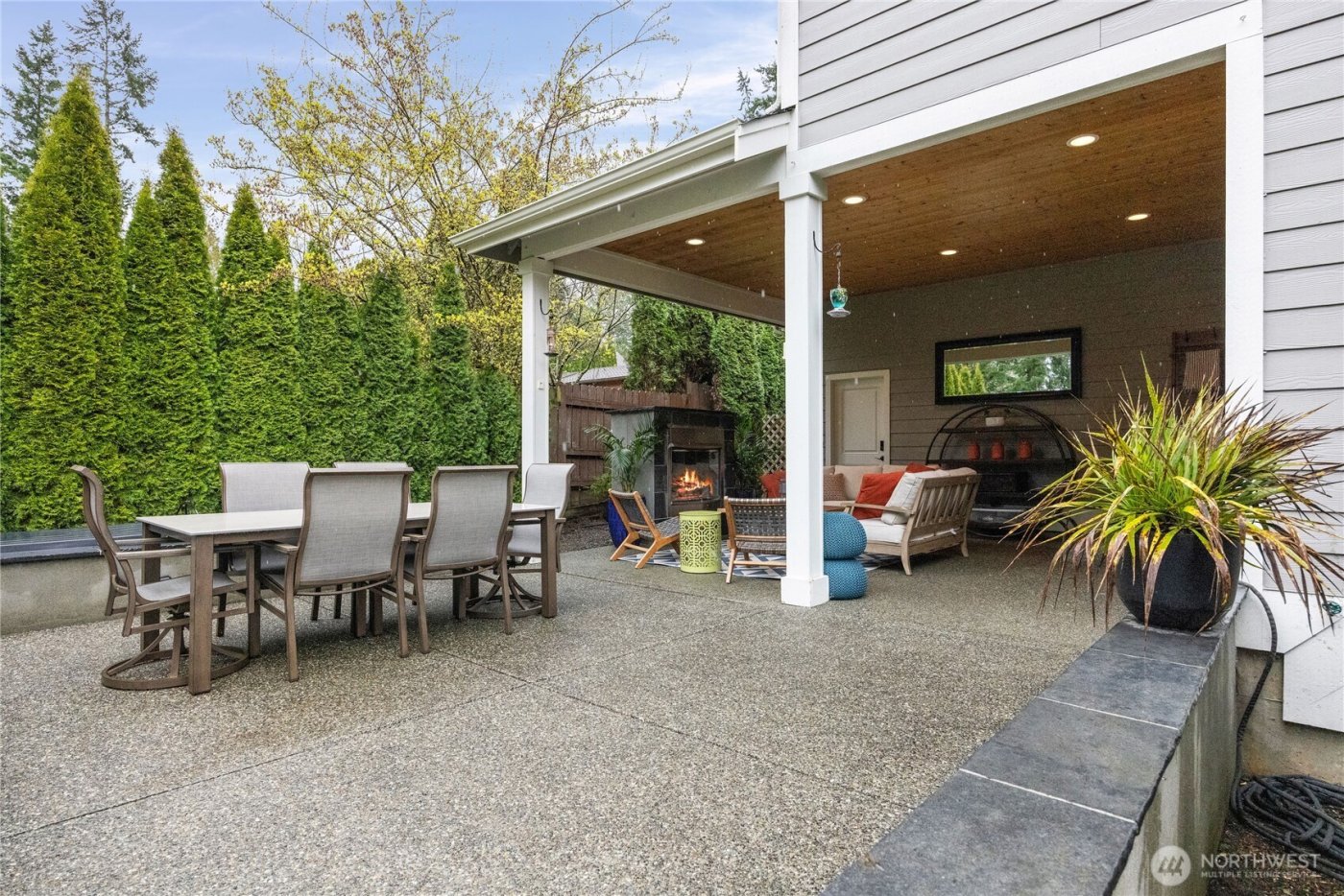 9150 Burlingame Court NE, Bainbridge Island, WA 98110