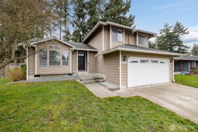 633 NW Mizzen Drive , Oak Harbor, WA 98277