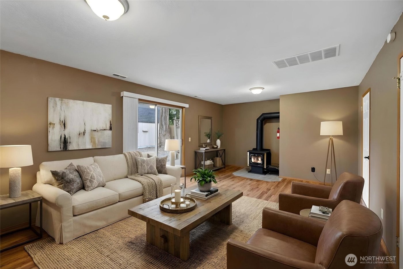 633 NW Mizzen Drive , Oak Harbor, WA 98277