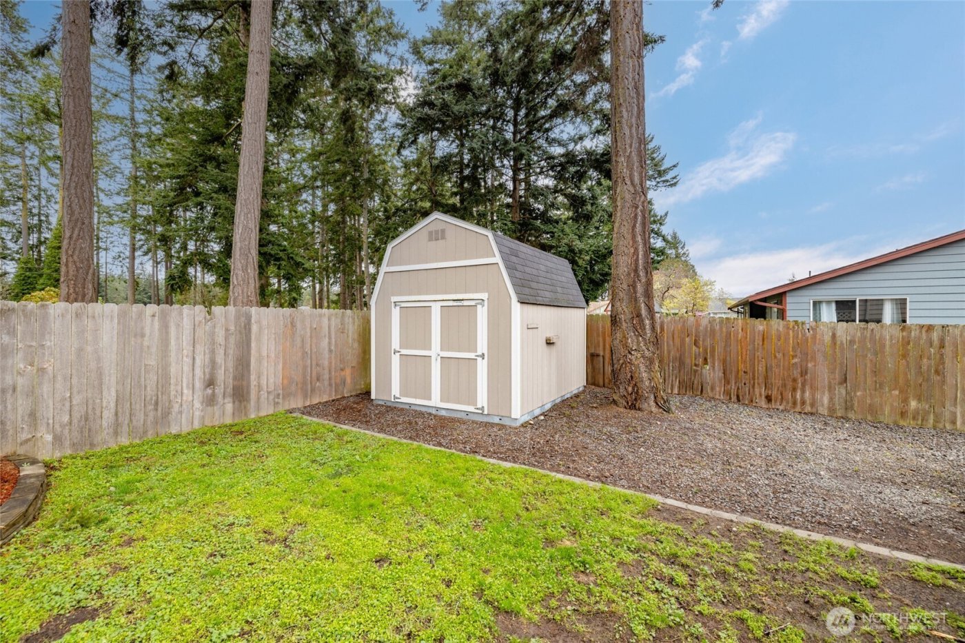 633 NW Mizzen Drive , Oak Harbor, WA 98277