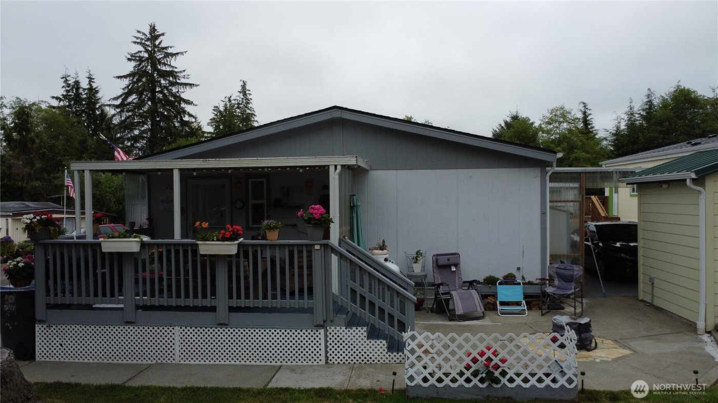 1019 Stanford Dr #26, Cosmopolis, WA 98537