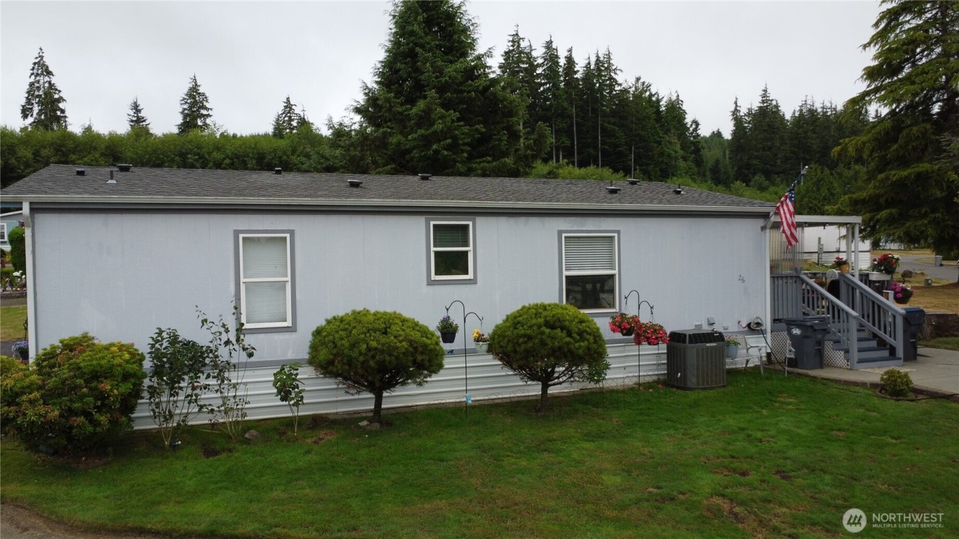 1019 Stanford Dr #26, Cosmopolis, WA 98537