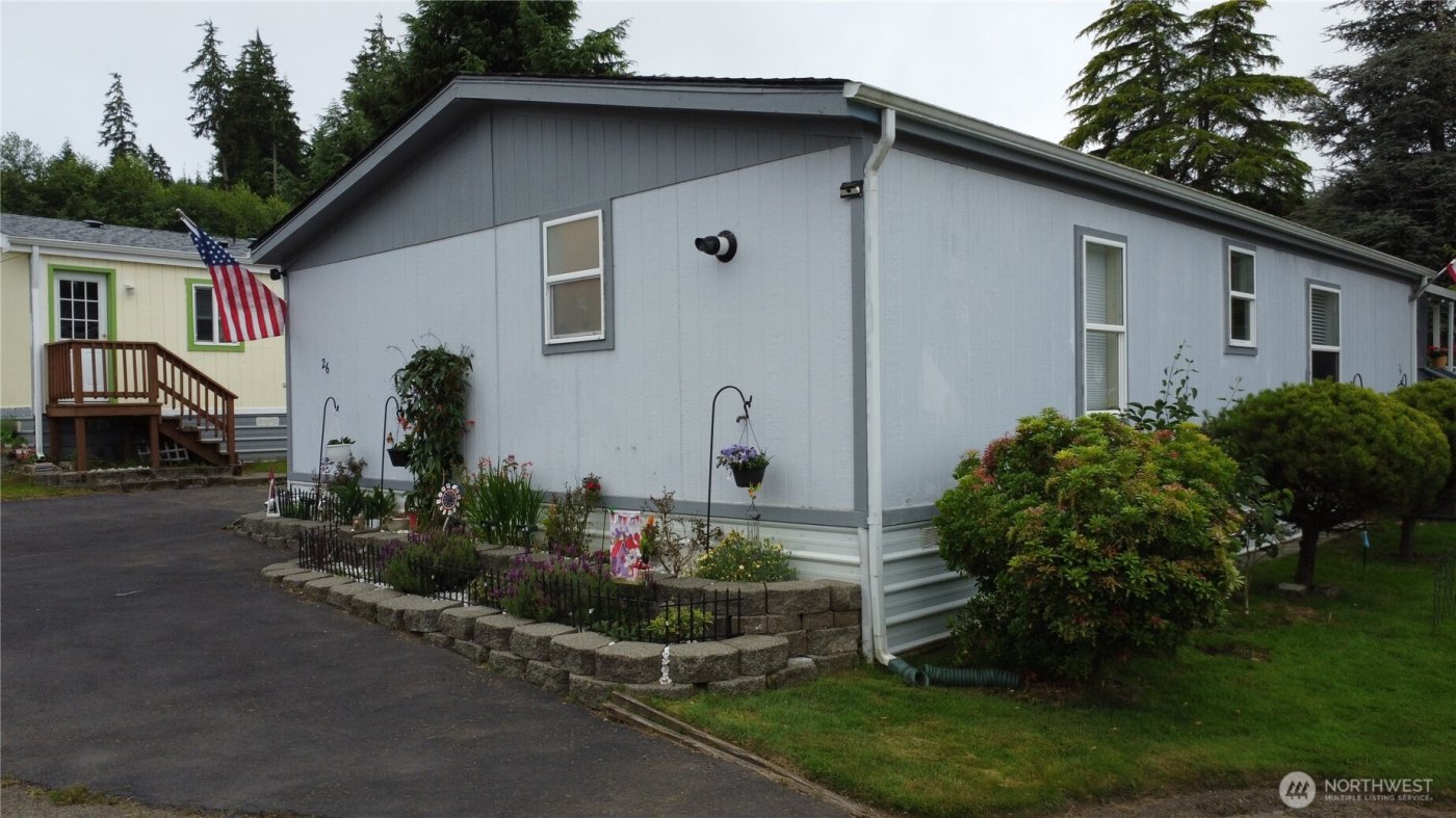 1019 Stanford Dr #26, Cosmopolis, WA 98537