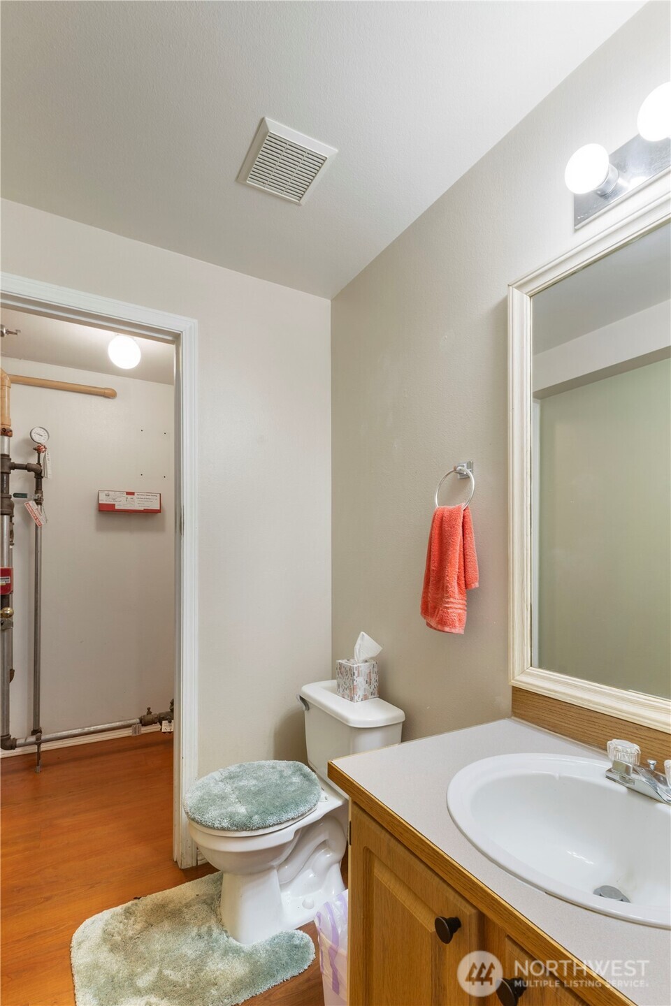 3939 10th Street SE #D6, Puyallup, WA 98374