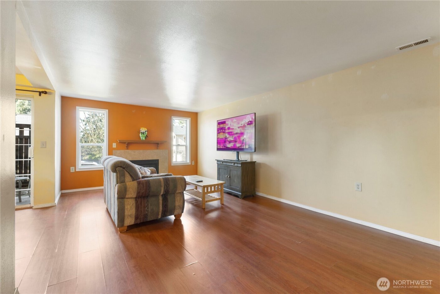 3939 10th Street SE #D6, Puyallup, WA 98374