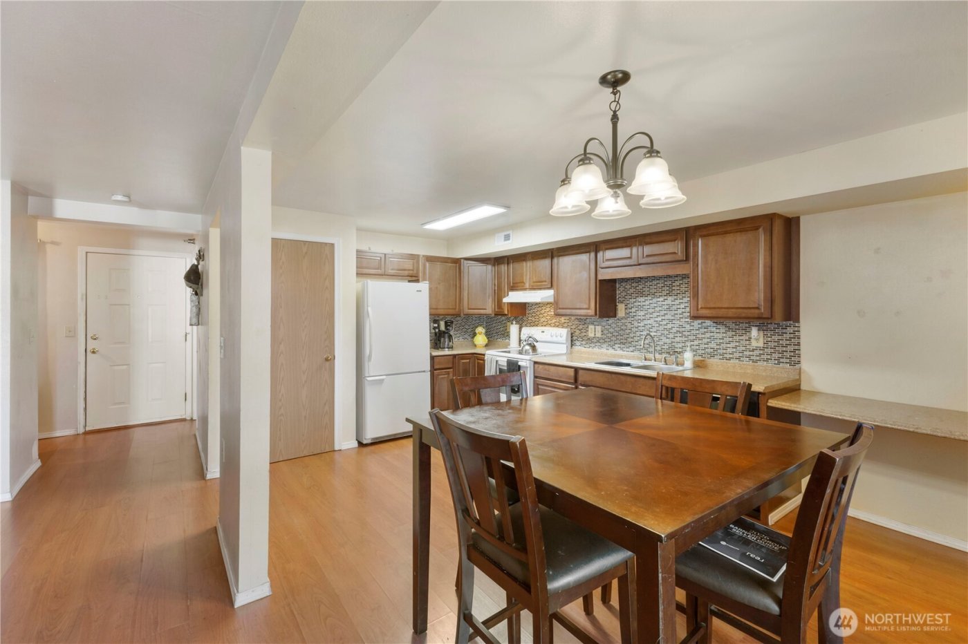 3939 10th Street SE #D6, Puyallup, WA 98374