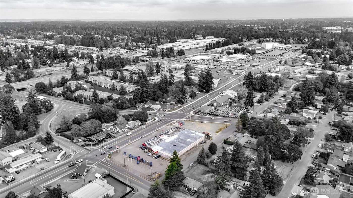 502 512 112th St S , Tacoma, WA 98444