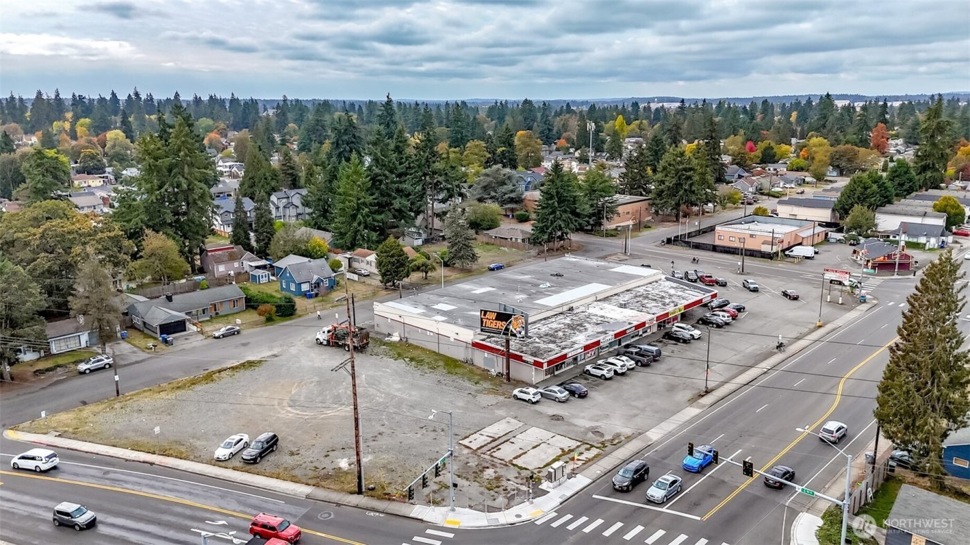 502 512 112th St S , Tacoma, WA 98444