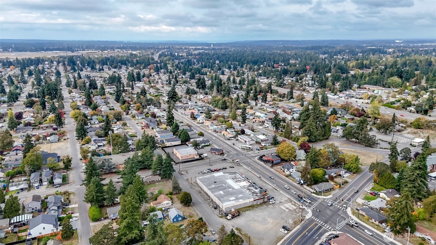 502 512 112th St S , Tacoma, WA 98444