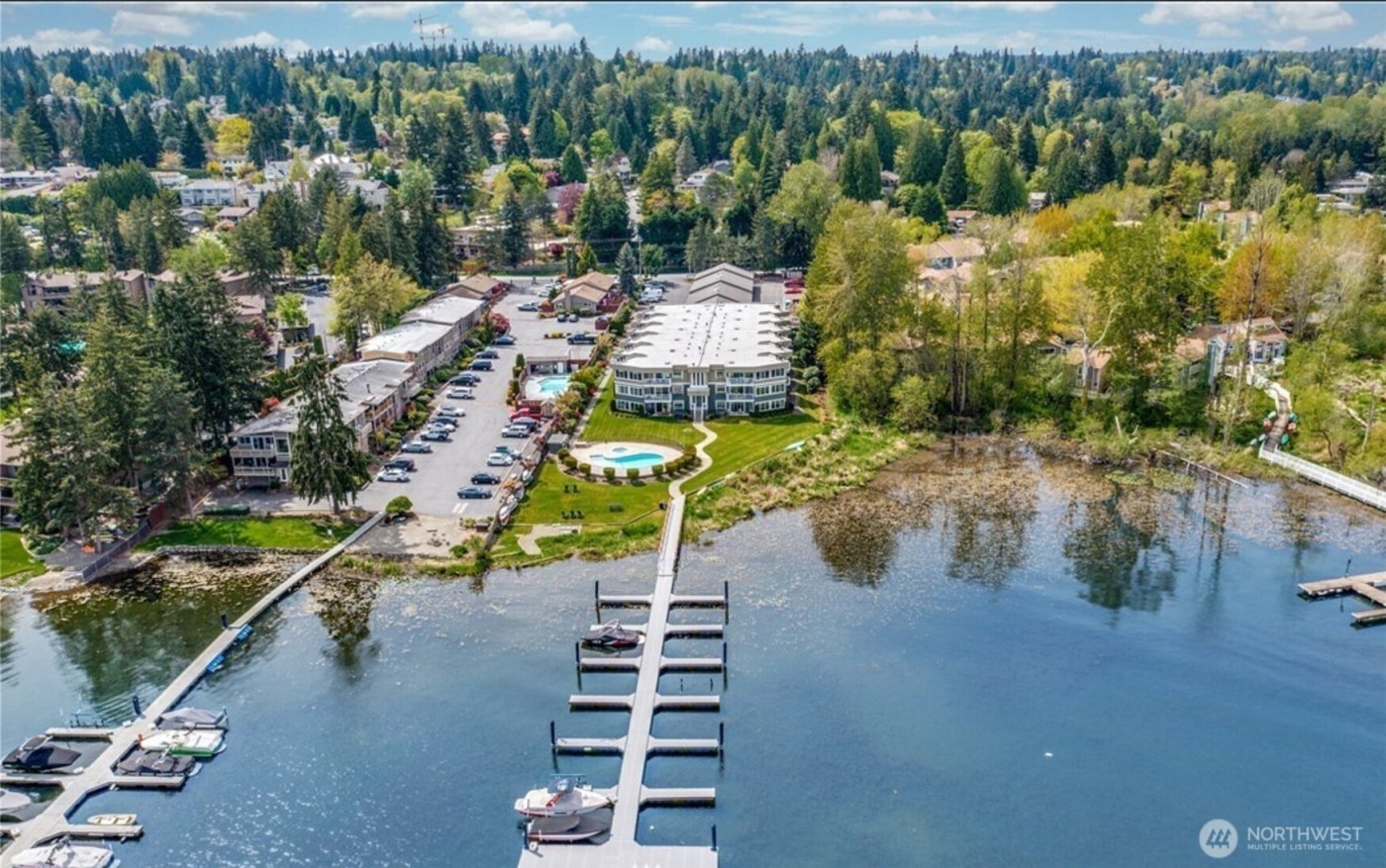 4214 W Lake Sammamish Parkway NE #310, Redmond, WA 98052