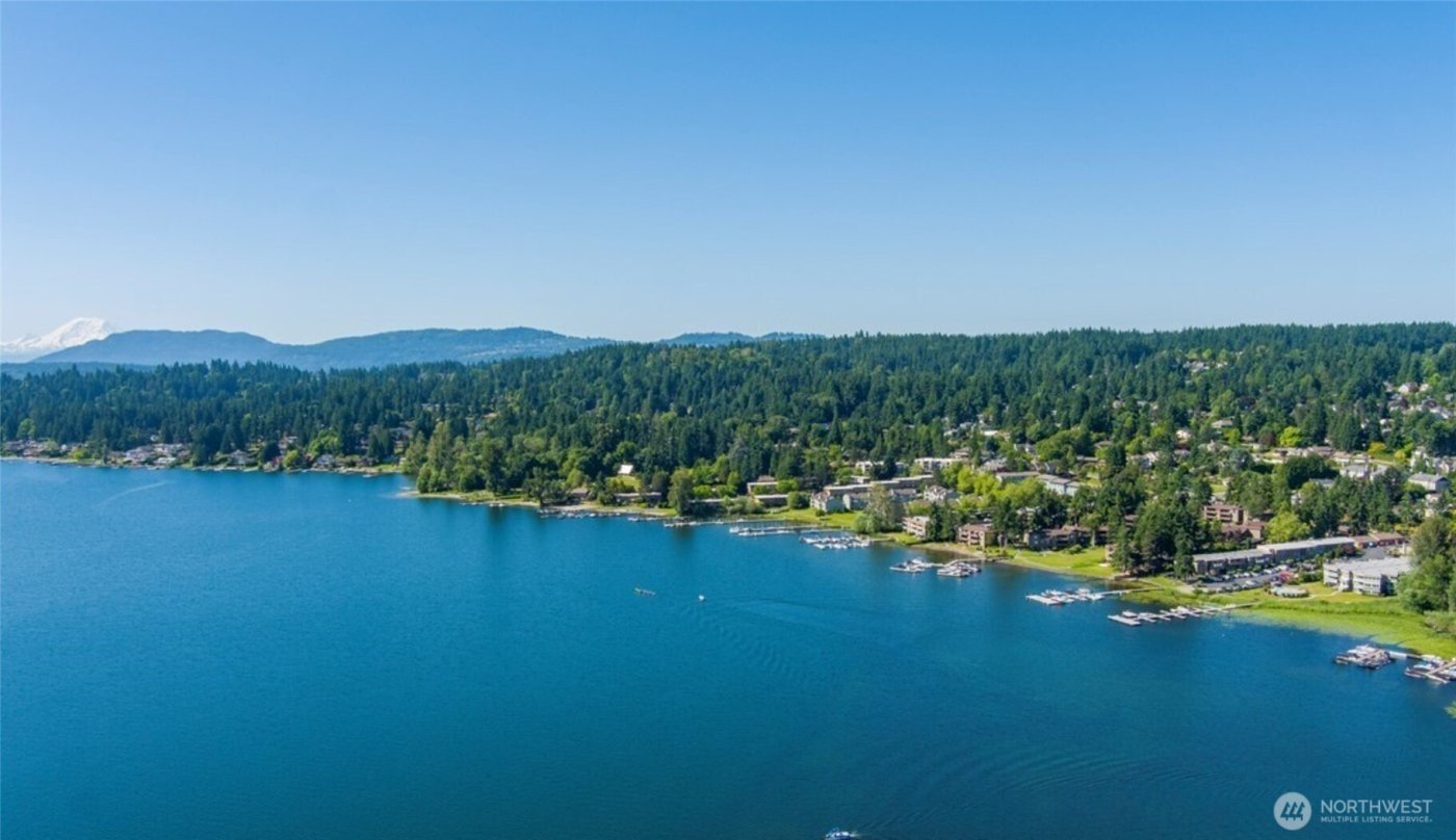 4214 W Lake Sammamish Parkway NE #310, Redmond, WA 98052