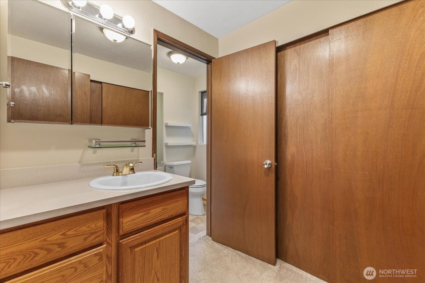 8201 181st Place SW, Edmonds, WA 98026