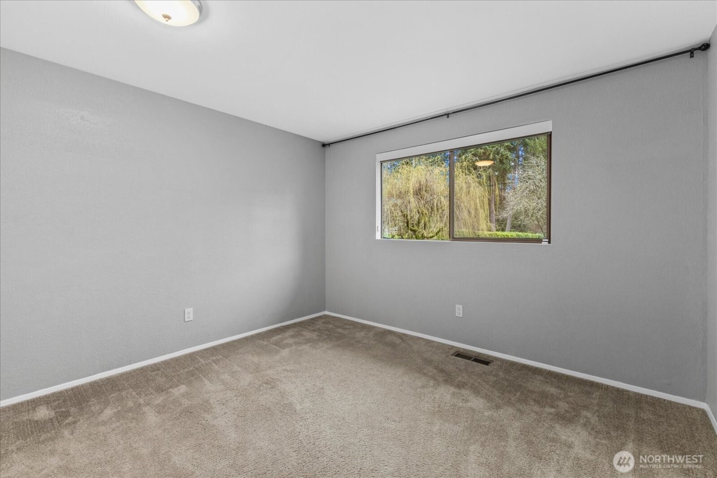 8201 181st Place SW, Edmonds, WA 98026