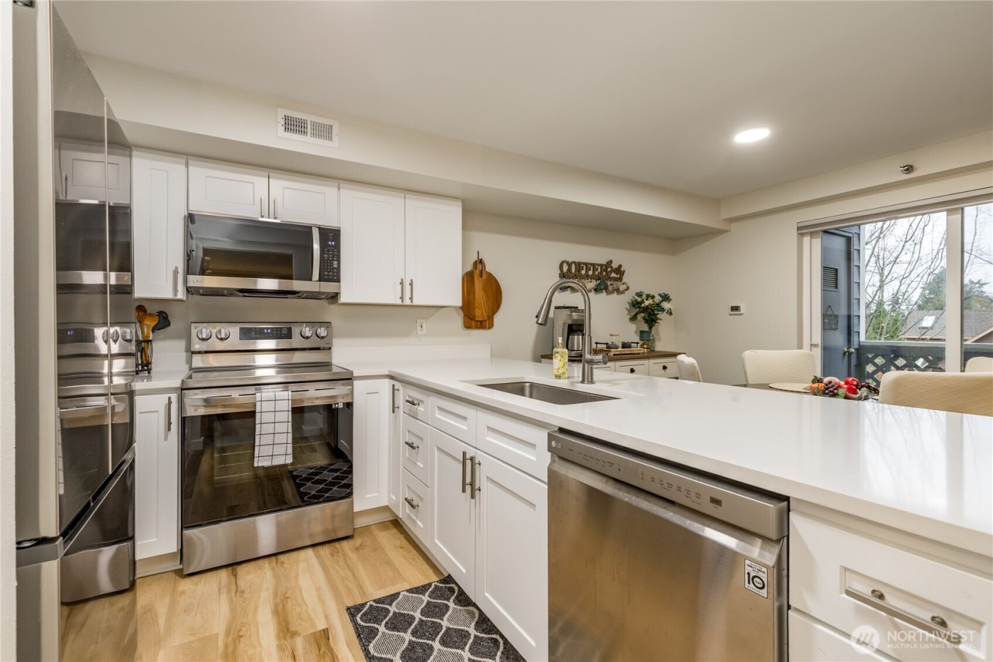 3939 10th Street SE #B4, Puyallup, WA 98374