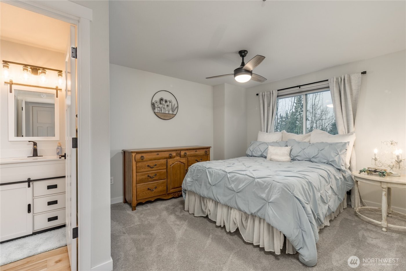 3939 10th Street SE #B4, Puyallup, WA 98374