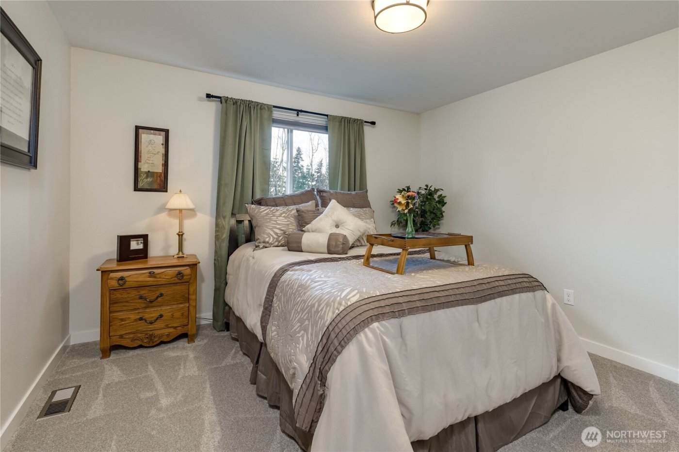 3939 10th Street SE #B4, Puyallup, WA 98374