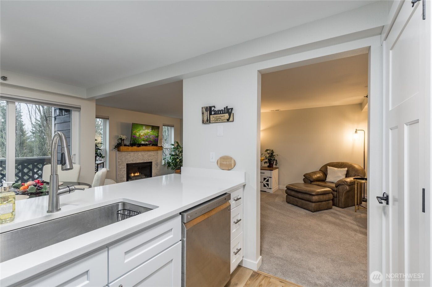 3939 10th Street SE #B4, Puyallup, WA 98374