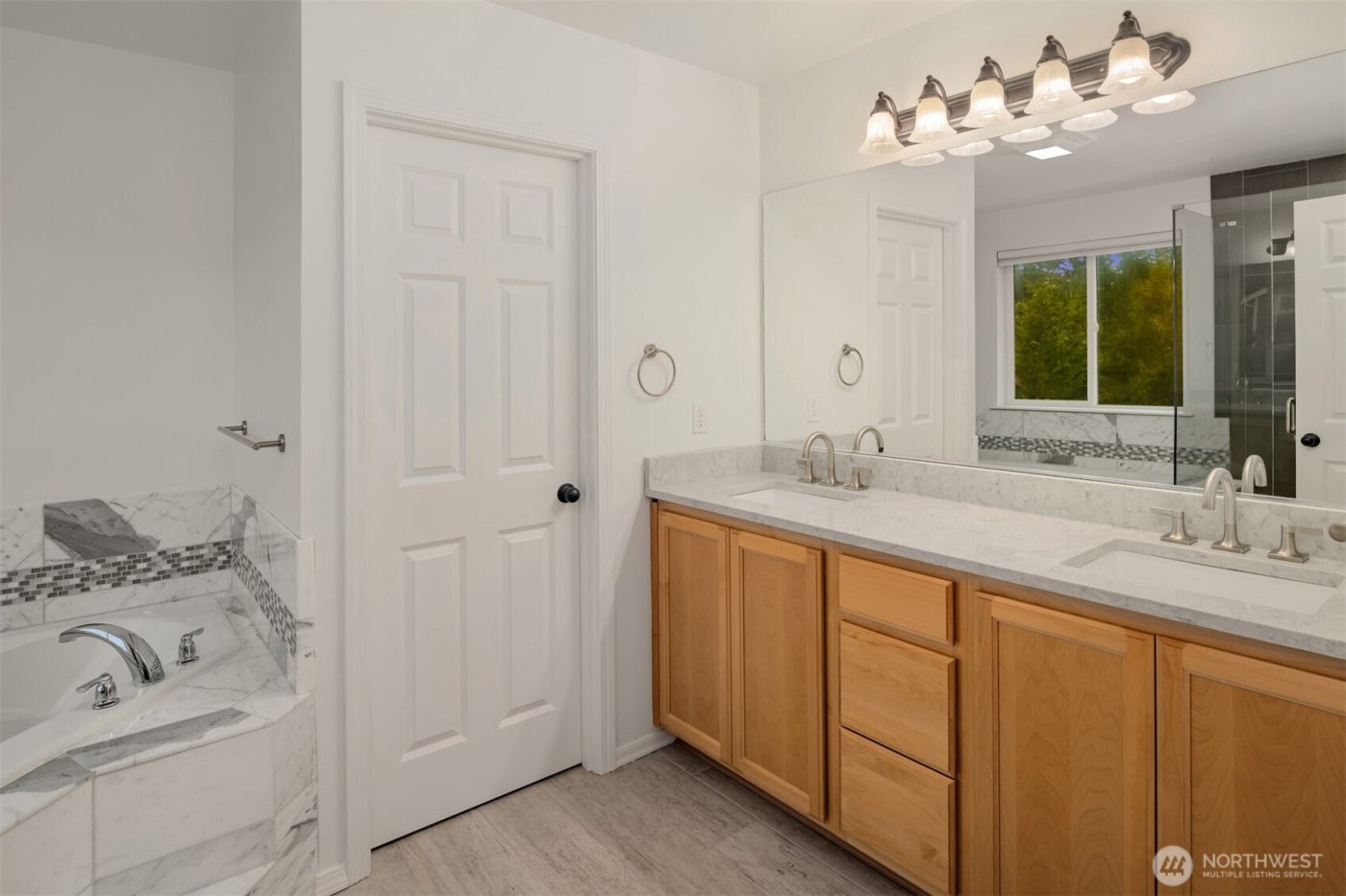 21120 Meridian Place W, Bothell, WA 98021