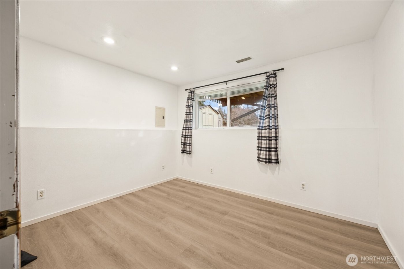 6510 102nd Street E, Puyallup, WA 98373