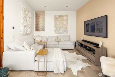 3057 36th Avenue SW, Seattle, WA 98126 - Photo 10