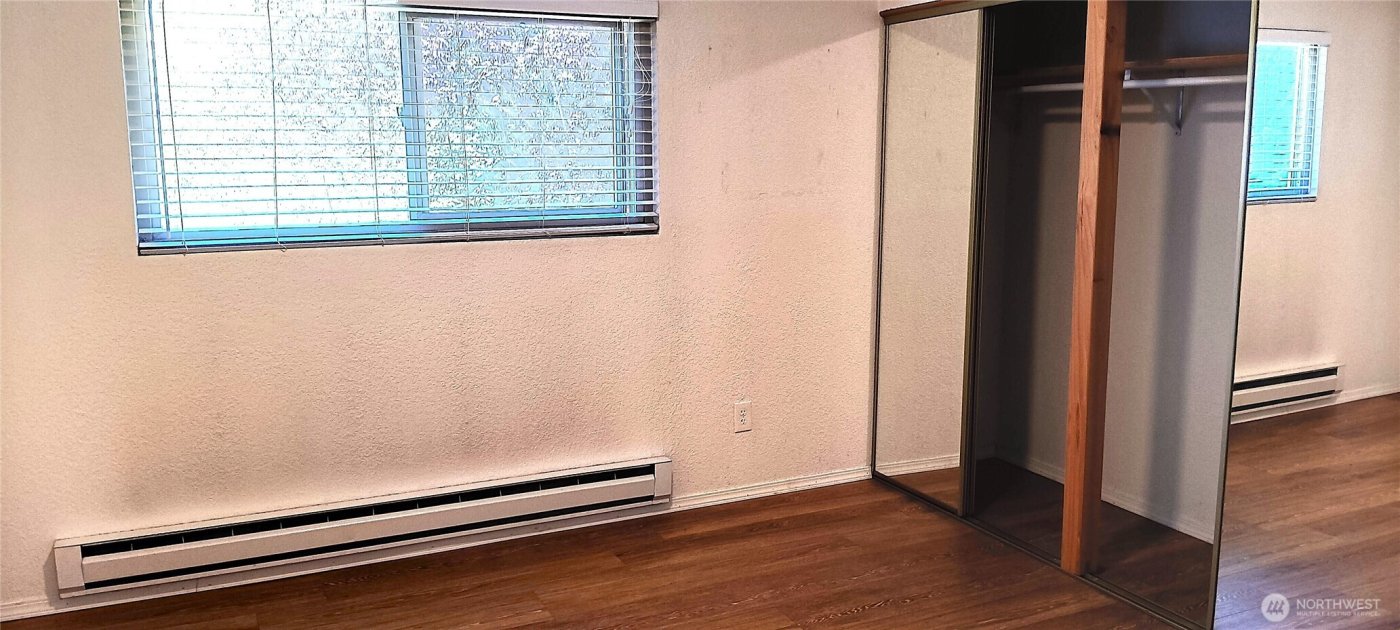 12602 NE 118th Street , Kirkland, WA 98034-4134