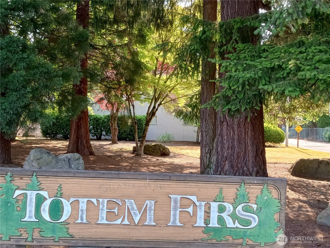 12602 NE 118th Street , Kirkland, WA 98034-4134