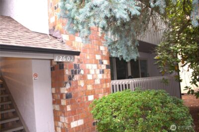 12602 NE 118th Street , Kirkland, WA 98034-4134 - Photo 5