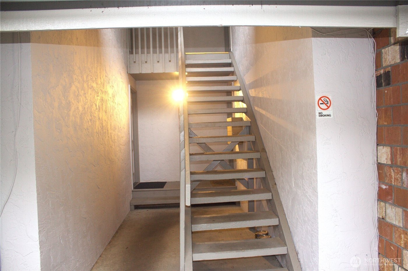 12602 NE 118th Street , Kirkland, WA 98034-4134