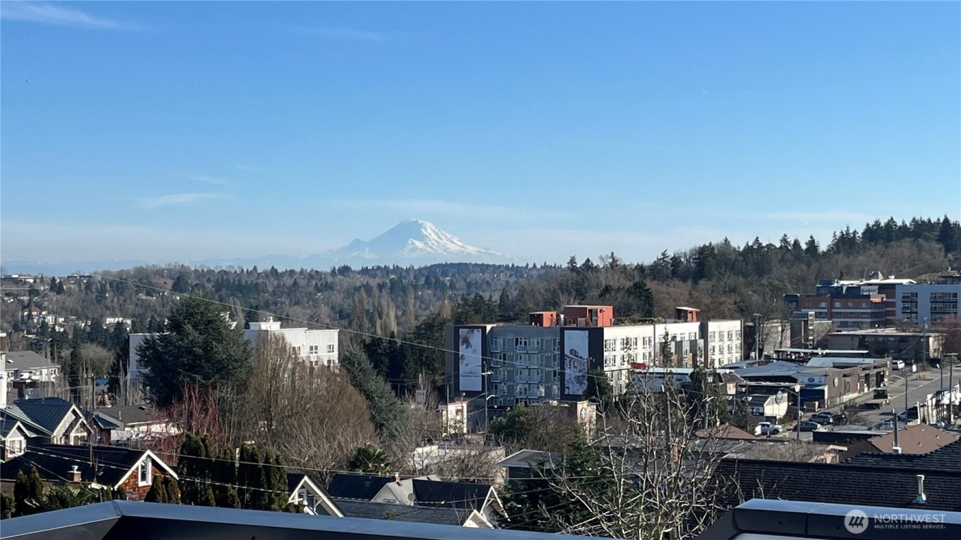 4100 37th Avenue SW, Seattle, WA 98126