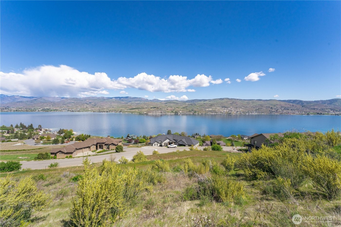 306 Clos Chevalle Road , Chelan, WA 98816